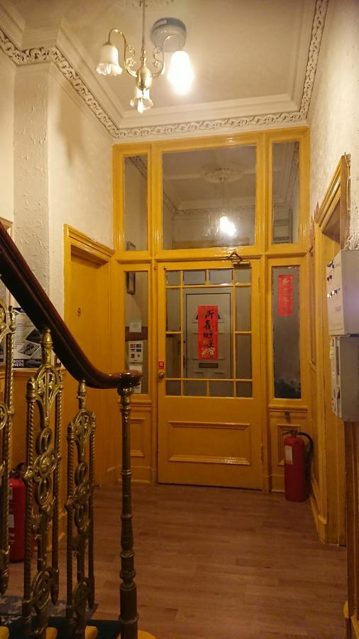 Swan Lake Guest Houseエディンバラ エクステリア 写真